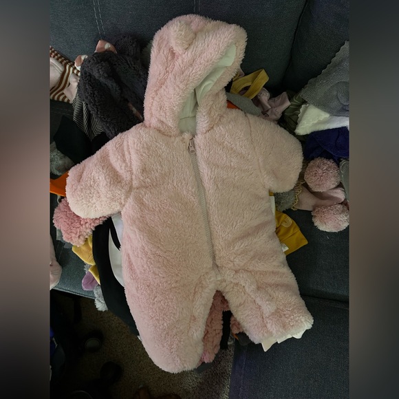 Mostly winter clothes - Picture 4 of 6